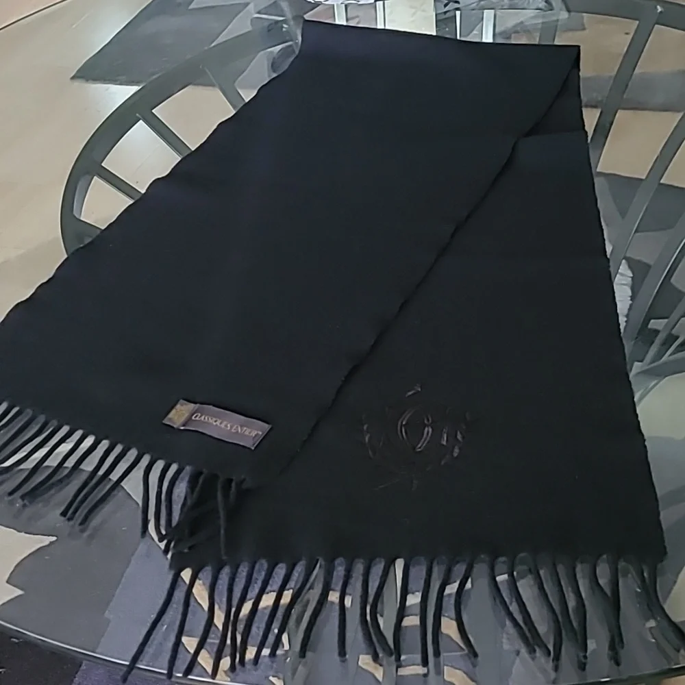 Classiques Entier Black Fringed Scarf ❤️